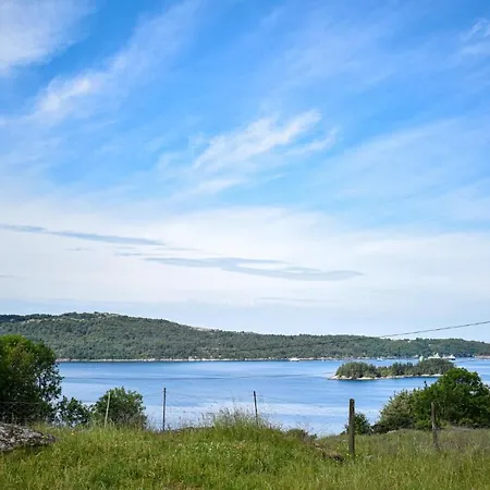 In With House A Panoramic View Holiday home Fitjar